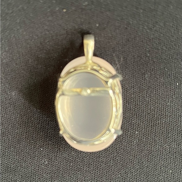 Large Moonstone Pendant set in Sterling Silver - Picture 5 of 7